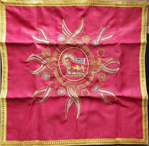 duzy welon nakrycie na ambone, pulpit, ozdobna narzuta pod pismo świete, ewangeliarz kapa.jpeg