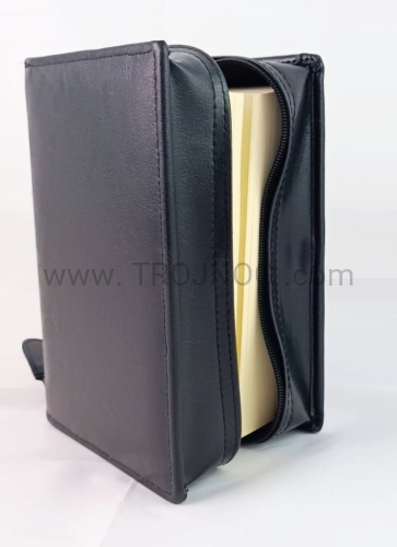 okładka, futerał, etui na nowe wydanie Biblia Jerozolimska, nowa Jerozolimka, mniejsze, małe wydanie, kieszonkowe.jpg
