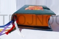 okladka skorzana na brewiarz, z wszyta ikona, ciemno zielona, futerał, wejście przez drzwi zamknięte, etui, liturgia godzin, kapłańska, prezent dla ksiedza, ojca.jpg