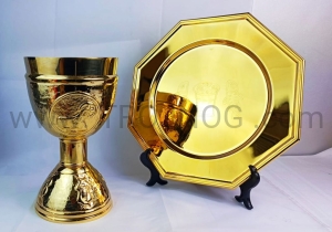 Zestaw kielich i patena pozłacane dla przewodniczącego do uroczystych celebracji