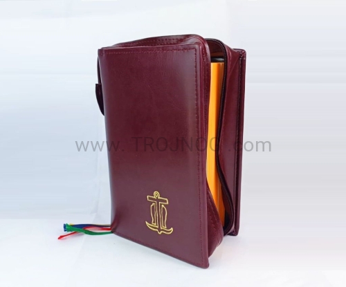 okladka, futerał na brewiarz kaplanski, liturgia godzin, etui, kolor wisniowy, z pozlacanym tloczeniem.jpg