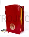 okładka na brewiarz, liturgie godzin, etui na, brewiarz kapłański, futerał czerwony, jasna, eco skóra, skaj, czerwień, złote tłoczenie, symbol Drogi.jpg