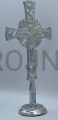 Stolní kříž, k modlitbě, postříbřený, 20 cm, na laudes, symboly na přední straně, Marie pod křížem, Maria u paty kříže, rovná základna, ručně dokončováno, lakováno, vysoký lesk.jpeg
