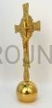 croce su palla, dorata, da tavolo, da altare, gloriosa, ottone dorato, Maria sotto la croce, Cristo sopra il globo, raggi di gloria attorno alla figura di Gesù, rifinito a mano, scolpito, lucidato, 21 cm.jpg