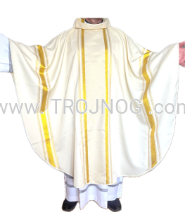 Ornat biały ze złotymi nićmi - podobny do watykańskiego, stuła w komplecie