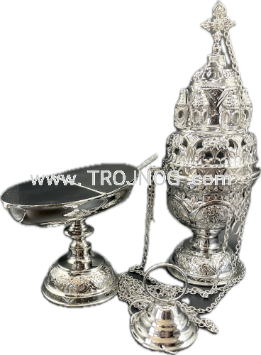 trybularz i łódeczka, kadzidło, z lyzeczka, bogato zdobione, niklowane, symbole, symbolika, srebrne, złote, do wyboru, na zamowienie, uroczysta ceremonia, ozdobne, kadzenie, celebracja, uroczysta, z biskupem, eleganckie.png