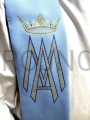 estola clerical, azul, mariana, para sacerdote, para ofícios, missas marianas, celebração do culto de Nossa Senhora, ícone costurado, símbolo da Ave Maria bordado, cruz nas costas, cordão ajustável em comprimento.jpg