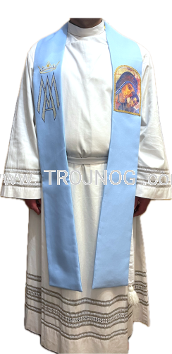 stuła kapłańska, niebieska, maryjna, dla kapłana, na nabożeństwa, msze Maryjne, celebracja kultu Matki Bożej, wszyta ikona, haftowany symbol Ave Maria, krzyżyk z tyłu, sznurek regulujacy długość.png