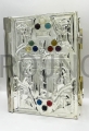 Couverture décorative en argent, Bible de Jérusalem, avec pierres, pierres naturelles, améthystes, décorative, petite taille, en relief, Évangile, gaufrage, couverture de la Bible, processionnelle, pour processions, solennelle.jpg