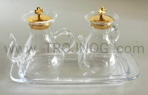 Ampułki szklane z pozłacanym zakmnięciem w formie krzyża