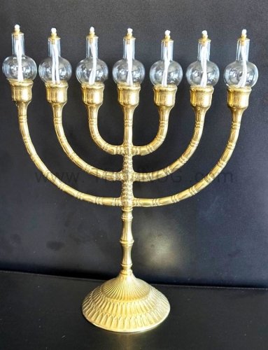 menora 7 ramienna, menora oryginalna, mosiądz polerowany, z kompletem ampułek, ampułki na oliwę, menora zdobiona, z połyskiem, dostępna również pozłacana, posrebrzana.jpg