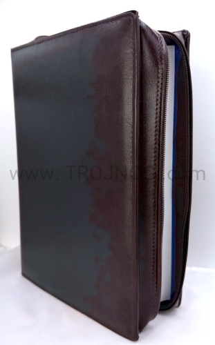 okładka na biblie jerozolimska, kolor brązowy, na duza biblie jerozolimska, zapinana na zamek, eko-skora, skaj, futerał, etui, pokrowiec, opakowanie ochronne, od kurzu, deszczu, zarysowania, bezposrednio od producenta, mozliwe rozne formaty i kolory