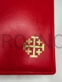 opakowanie na biblie jerozolimska, czerwone, ze zloconym logo, futerał ochronny, etui z zamkiem, pozłacany grawer, logo drogi, wspolnota.jpg
