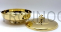 Patena pro hostiis, hostiis communionis, inaurata, cum operculo, cruce in operculo, pro ecclesia, pro tabernaculo, cum basi, 16 cm, pro pane eucharistico, ad communionem distribuendam, pro parochia, sacello, solida, pulchre facta, basi ornata.