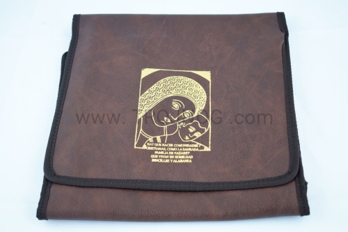 opakowanie, na pieśni, kartki, śpiewnik, Neo, etui, opakowanie ochronne, futerał, ze sztucznej skóry, zamykane, na rzep, z tłoczonym, pozłacanym, symbolem, wysoka jakość.JPG